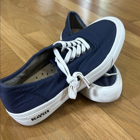 Women’s size 9 SeaVees Dark Blue Canvas Shoes - Picture 3 of 10